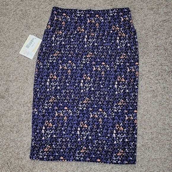Nwt Lularoe Cassie Pencil Skirt Lightweight Stretch Size XS 2-4 - Picture 2 of 6